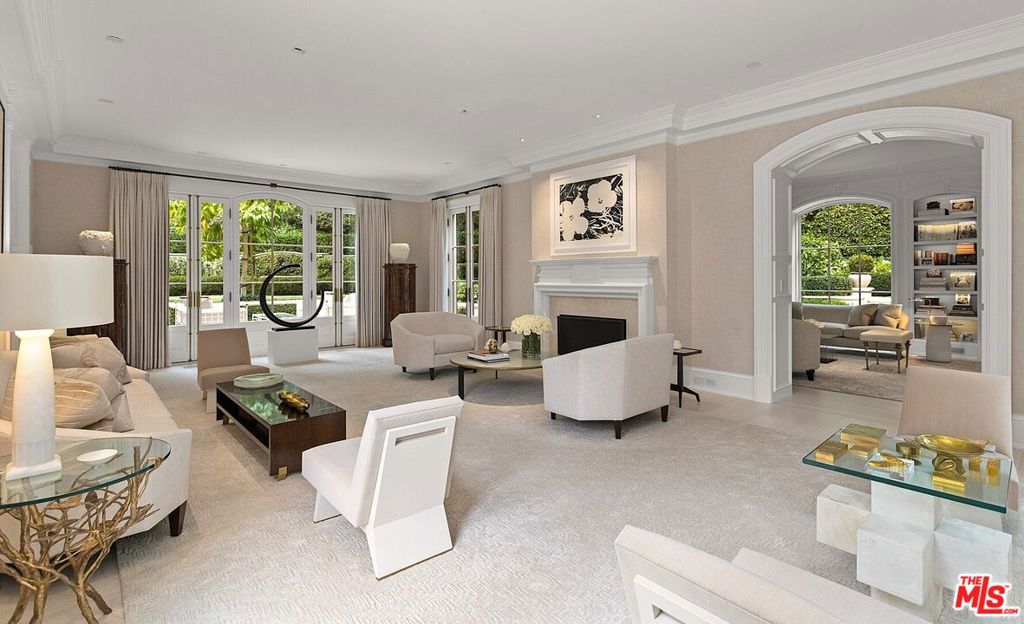 Properties 4 2401 Bowmont Drive
