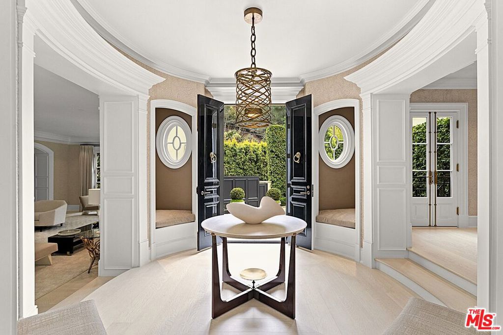 Properties 2 2401 Bowmont Drive