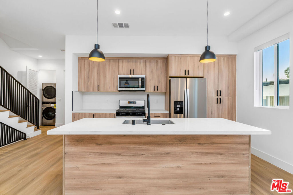 Properties 1 10805 Morrison Street 2