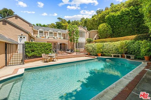 1376 San Ysidro Drive Beverly Hills CA 90210