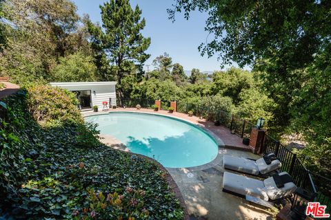 A home in Studio City