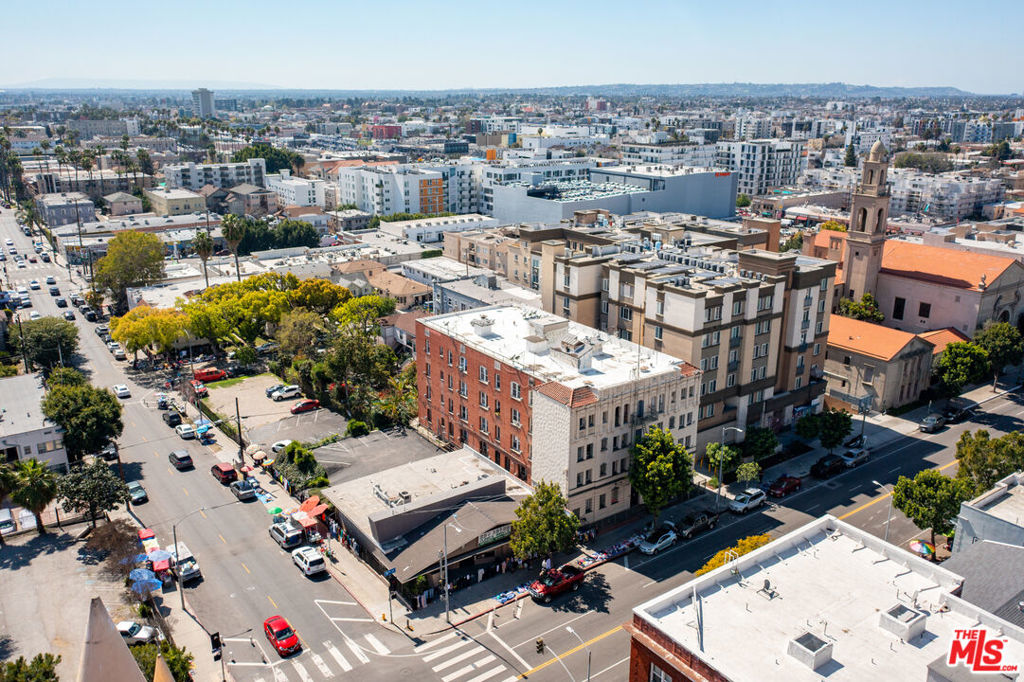 Properties 2 2910 W 8th Street