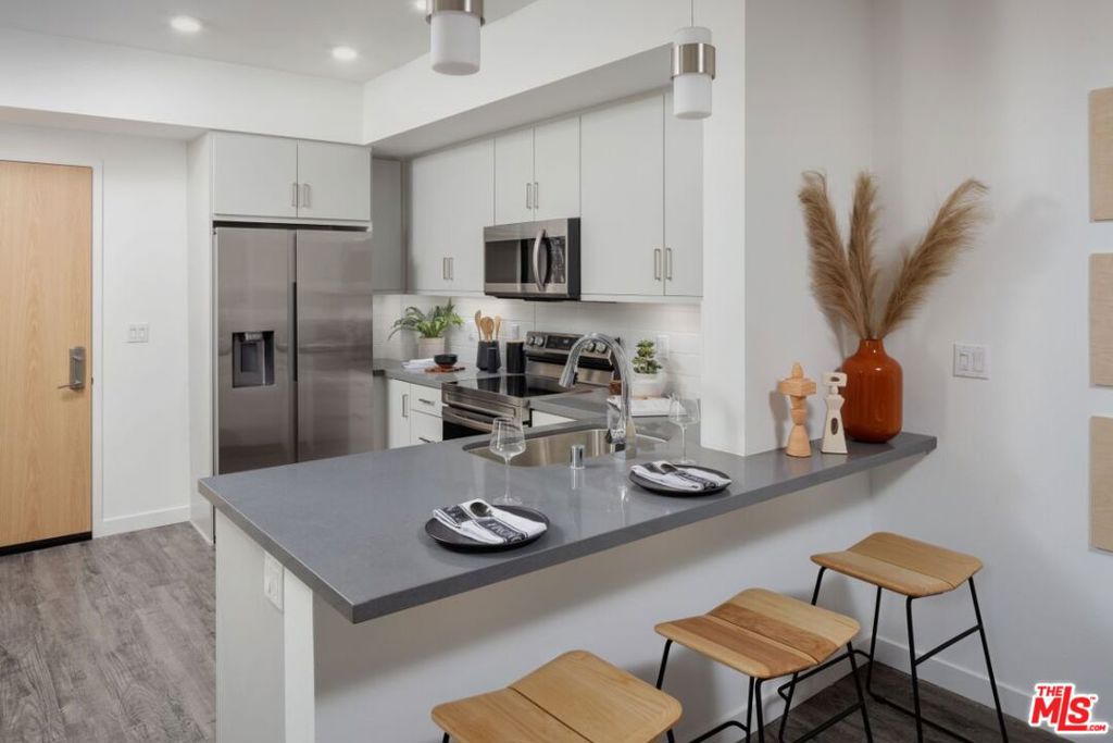 Properties 1 1700 Fasana Road 561