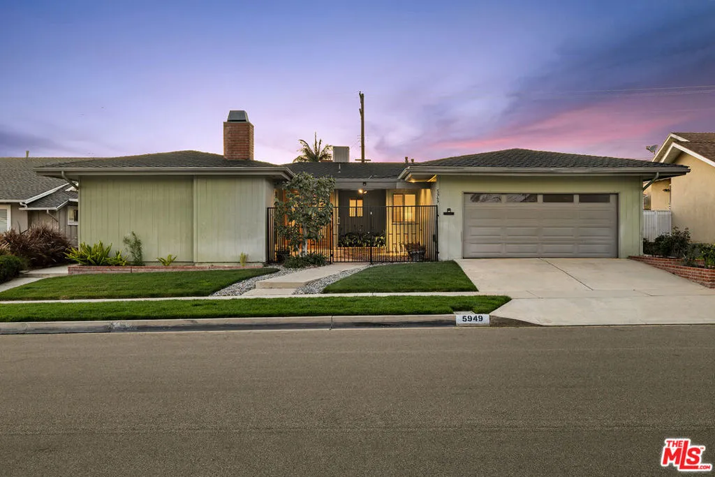 Los Angeles, California 90056, United States, 3 Bedrooms Bedrooms, ,3 BathroomsBathrooms,Residential,Active,90345