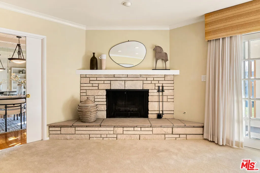 Los Angeles, California 90056, United States, 3 Bedrooms Bedrooms, ,3 BathroomsBathrooms,Residential,Active,90345