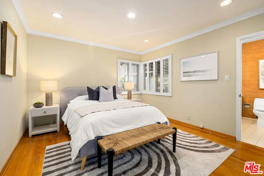 Los Angeles, California 90056, United States, 3 Bedrooms Bedrooms, ,3 BathroomsBathrooms,Residential,Active,90345