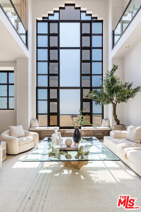 Properties 2 4 Yawl Street