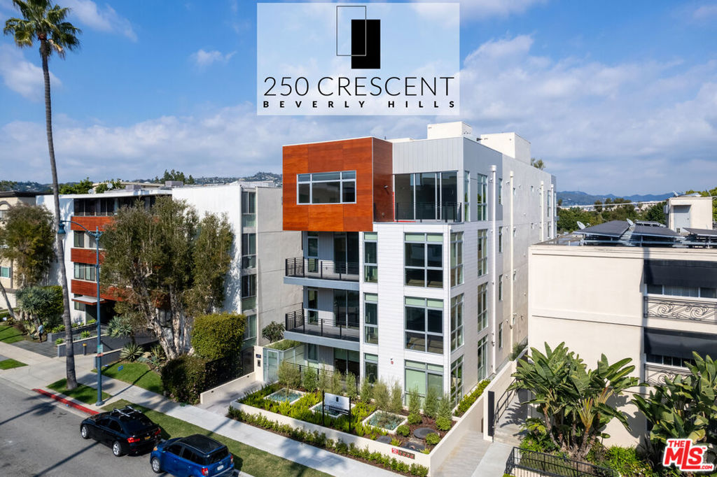 Beverly Hills, California 90210, United States, 2 Bedrooms Bedrooms, ,3 BathroomsBathrooms,Residential,Active,58801