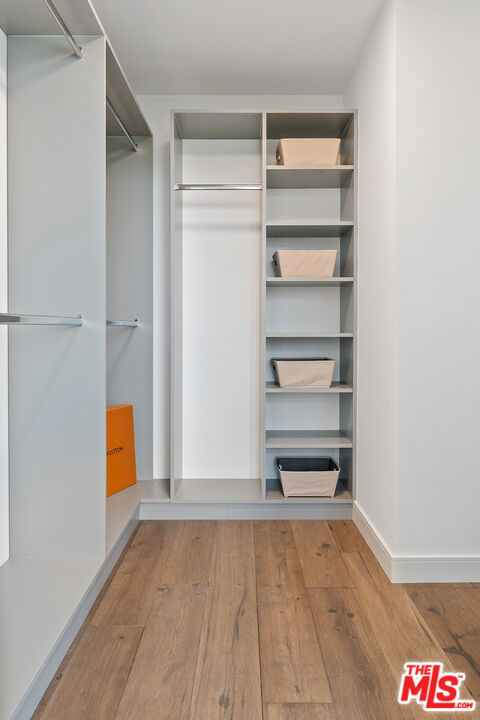 Beverly Hills, California 90210, United States, 2 Bedrooms Bedrooms, ,3 BathroomsBathrooms,Residential,Active,58801