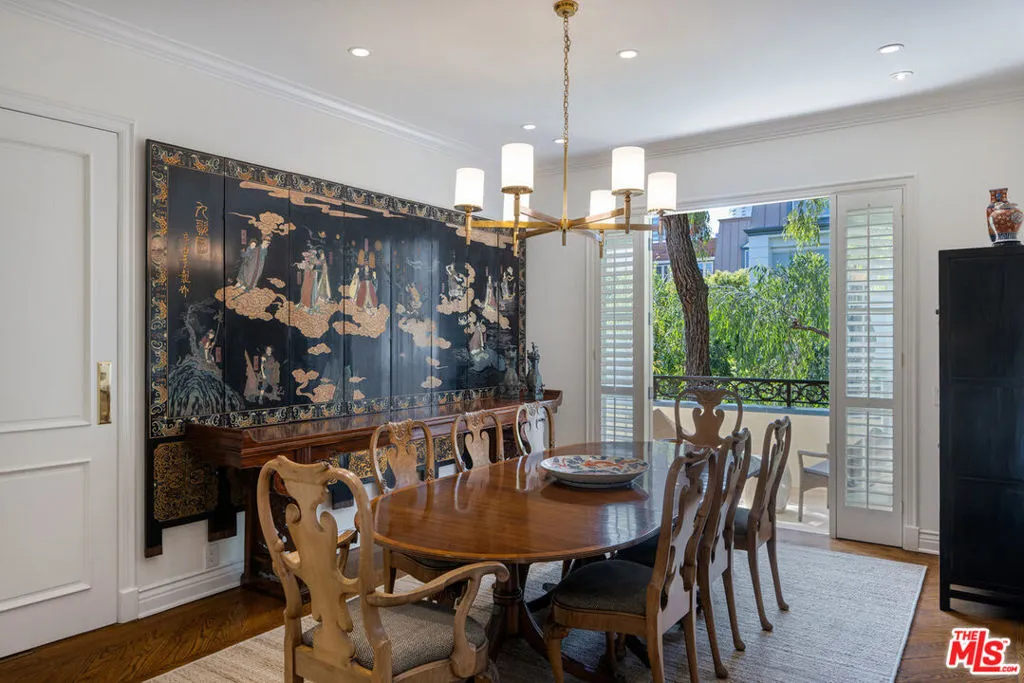 Los Angeles, California 90067, United States, 3 Bedrooms Bedrooms, ,3 BathroomsBathrooms,Residential,Active,108864