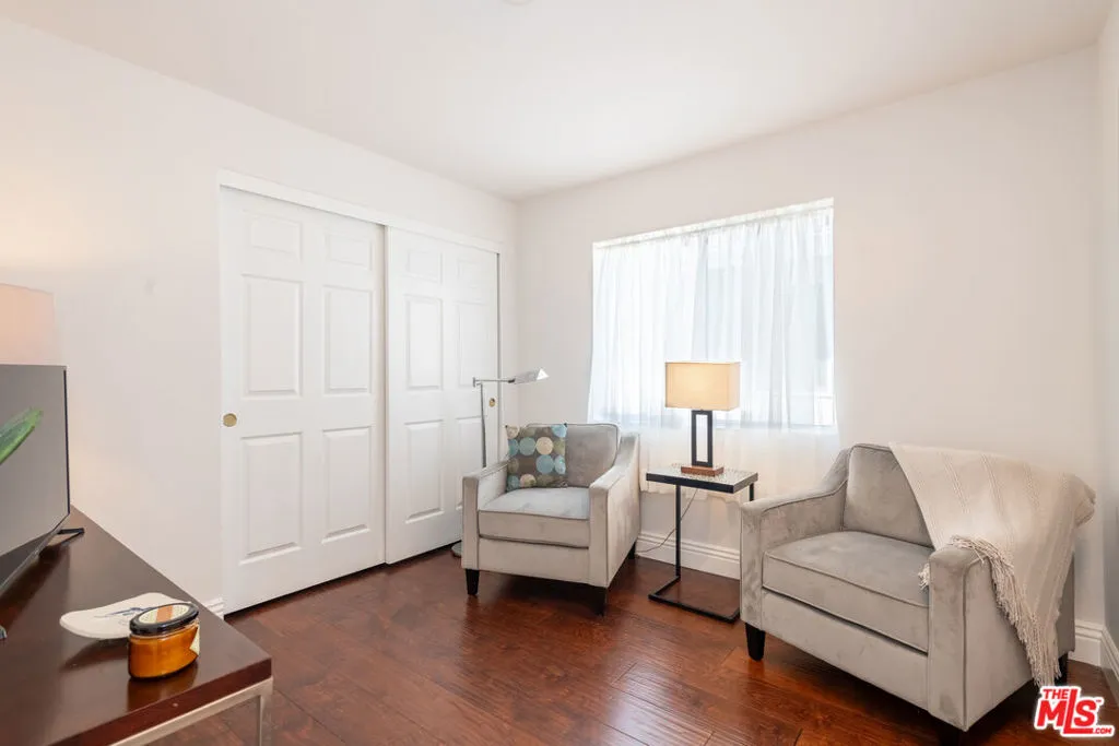 Calabasas, California 91302, United States, 4 Bedrooms Bedrooms, ,3 BathroomsBathrooms,Residential,Active,105641