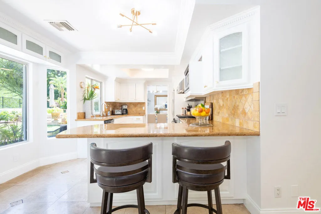 Calabasas, California 91302, United States, 4 Bedrooms Bedrooms, ,3 BathroomsBathrooms,Residential,Active,105641