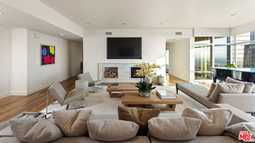 Properties 1 1 W Century Drive 35A