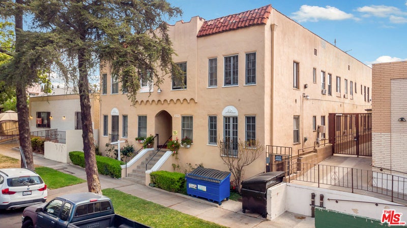 1522 N Mariposa Avenue
