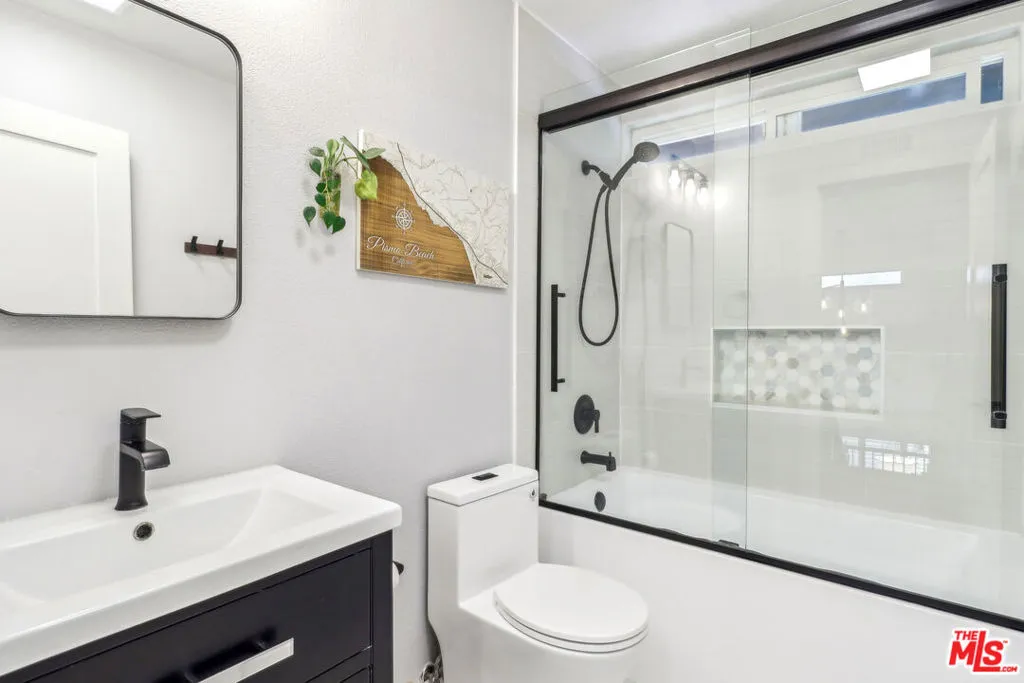 Carlsbad, California 92009, United States, 4 Bedrooms Bedrooms, ,3 BathroomsBathrooms,Residential,Active,135773