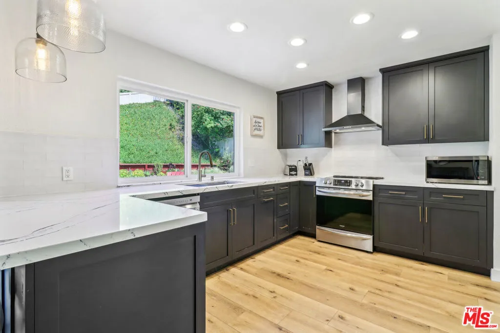 Carlsbad, California 92009, United States, 4 Bedrooms Bedrooms, ,3 BathroomsBathrooms,Residential,Active,135773