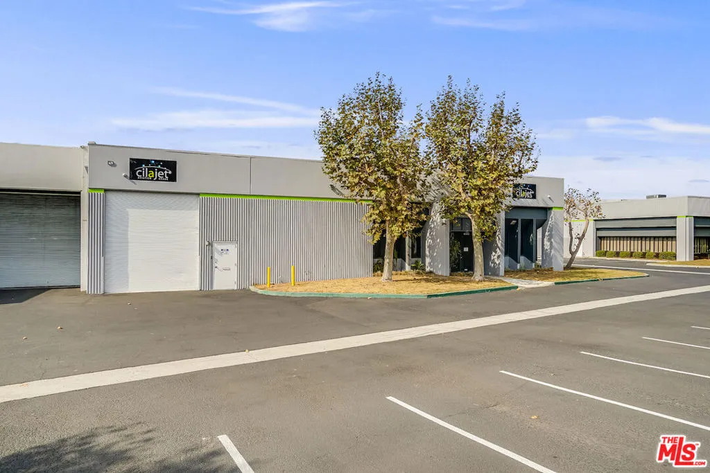 Gardena, California 90248, United States, ,Commercial,Pending,32044