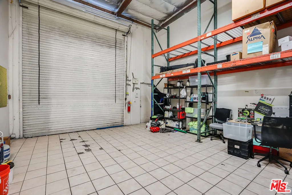 Gardena, California 90248, United States, ,Commercial,Pending,32044