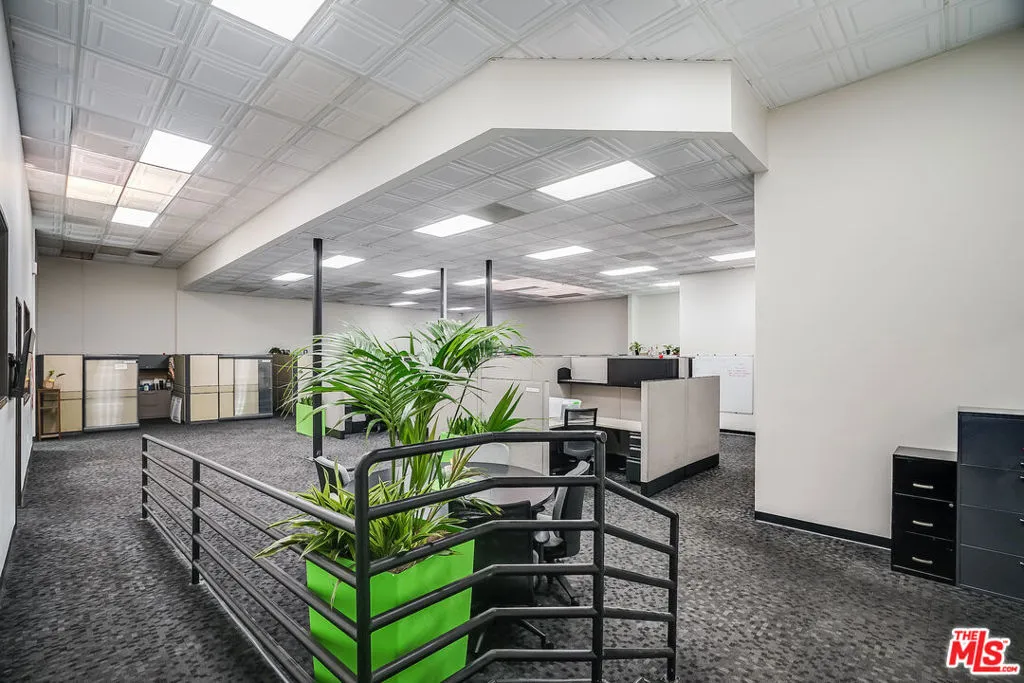 Gardena, California 90248, United States, ,Commercial,Pending,32044