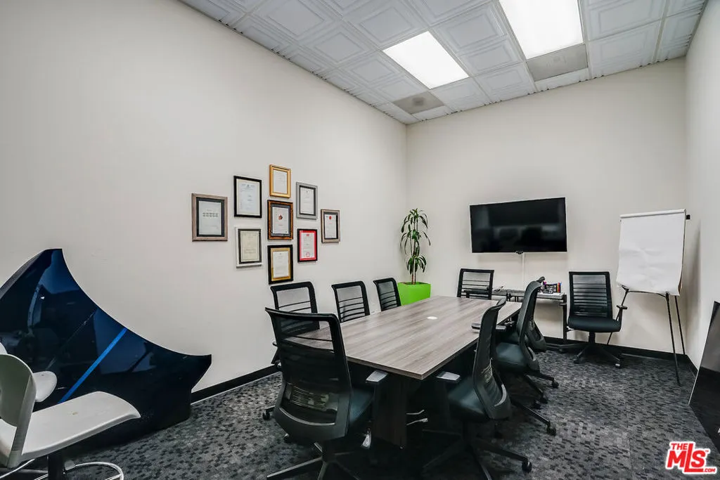 Gardena, California 90248, United States, ,Commercial,Pending,32044