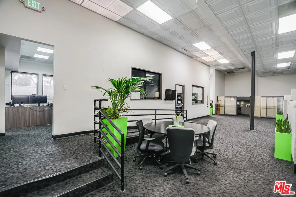 Gardena, California 90248, United States, ,Commercial,Pending,32044