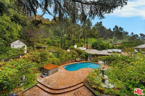 1326 Benedict Canyon Drive, Beverly Hills, CA 90210 - MLS#: 24361535