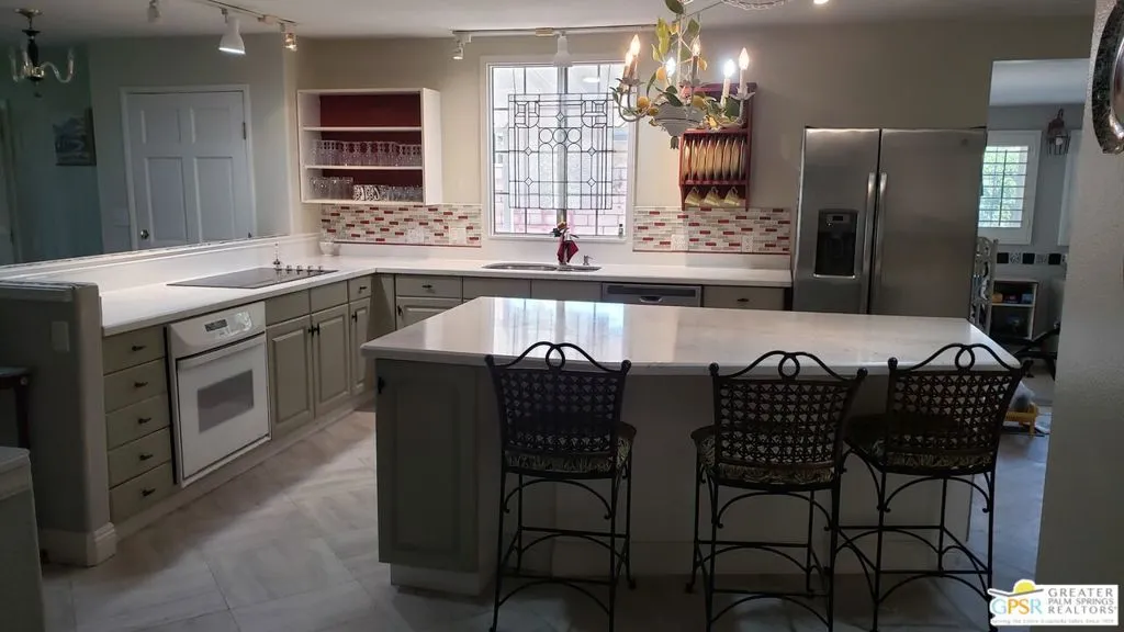 Cathedral City, California 92234, United States, 2 Bedrooms Bedrooms, ,3 BathroomsBathrooms,Residential,Active,120398