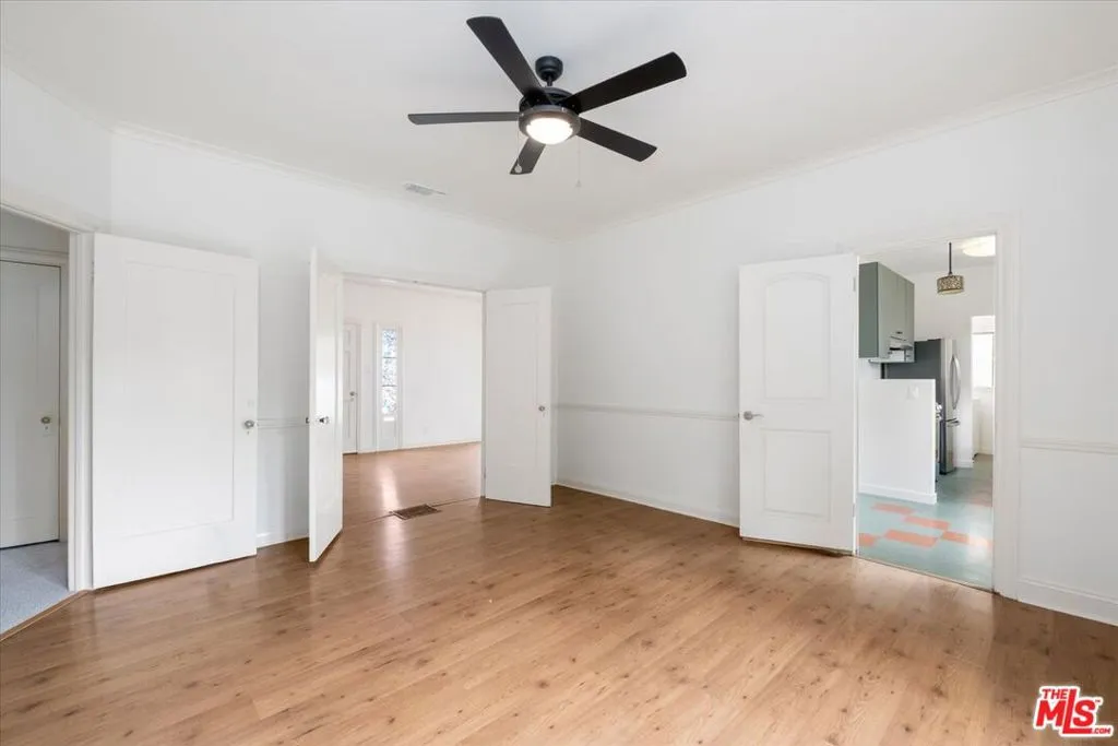 Los Angeles, California 90068, United States, 4 Bedrooms Bedrooms, ,5 BathroomsBathrooms,Residential,Active,118515