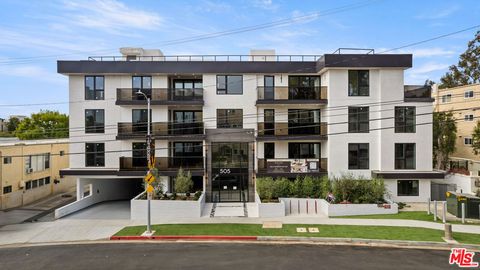 505 Barrington 106 Los Angeles CA 90049