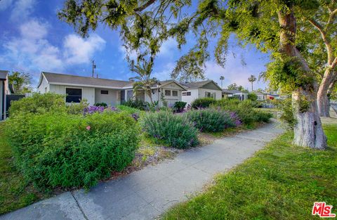 A home in North Hollywood