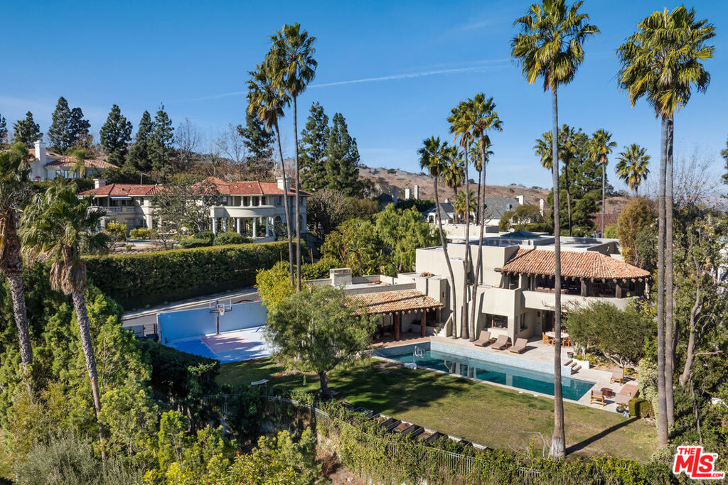 Properties 1 3348 Clerendon Road