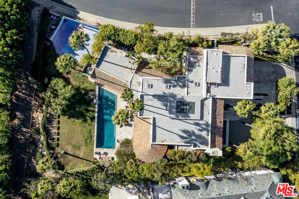 Properties 4 3348 Clerendon Road