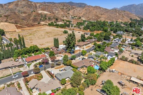 A home in Lakeview Terrace