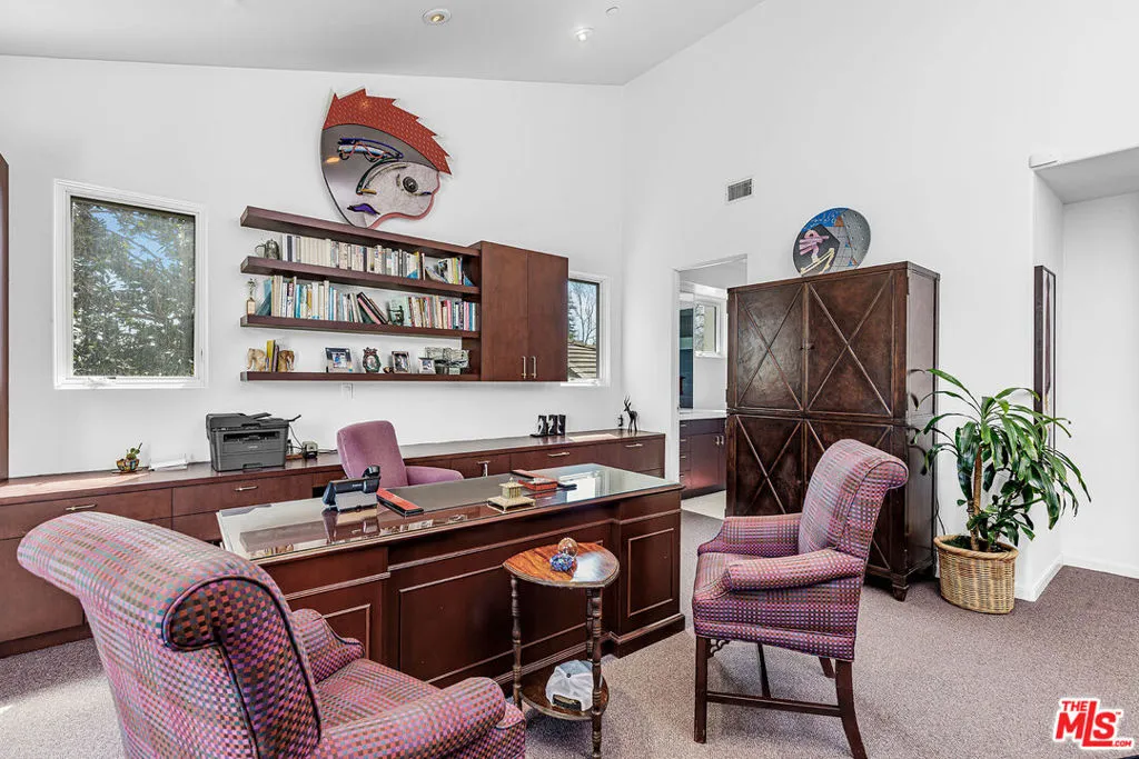 Los Angeles, California 90049, United States, 5 Bedrooms Bedrooms, ,6 BathroomsBathrooms,Residential,Active,101988