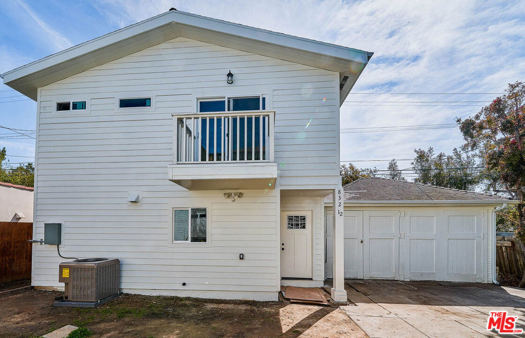 Properties 4 830 S Norton Avenue