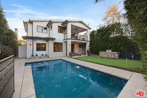 A home in Toluca Lake