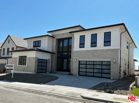 A home in Porter Ranch