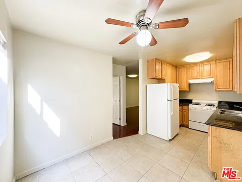MLS: 25511763