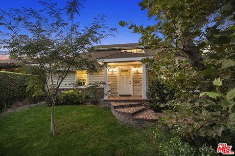 A home in Studio City