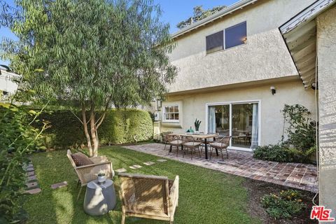 A home in Studio City