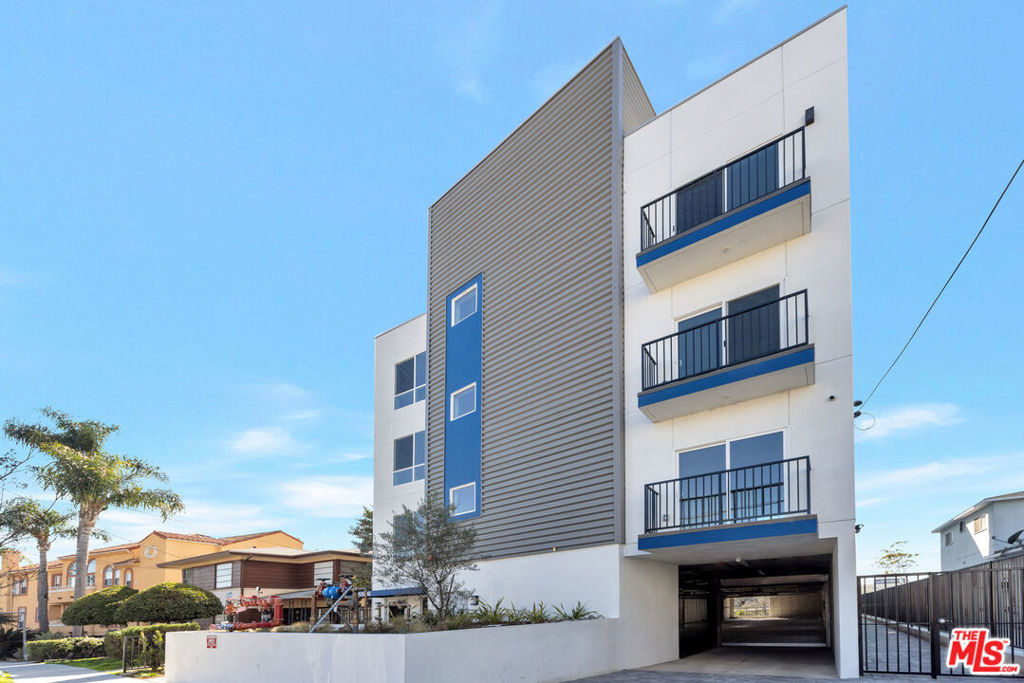 Properties 1 5506 THORNBURN Street