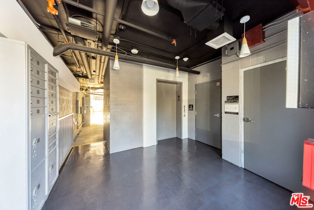 Properties 2 5506 THORNBURN Street
