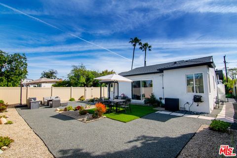 A home in North Hollywood