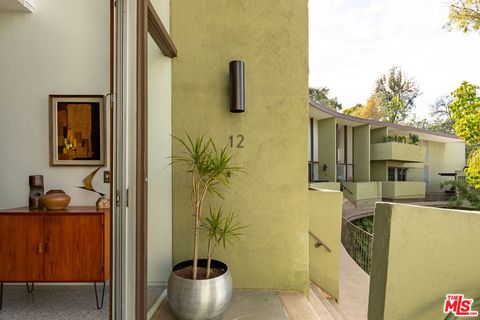 3625 Fredonia Drive 12 Los Angeles CA 90068