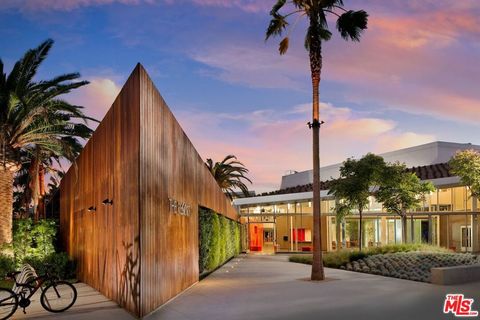 A home in Playa Vista