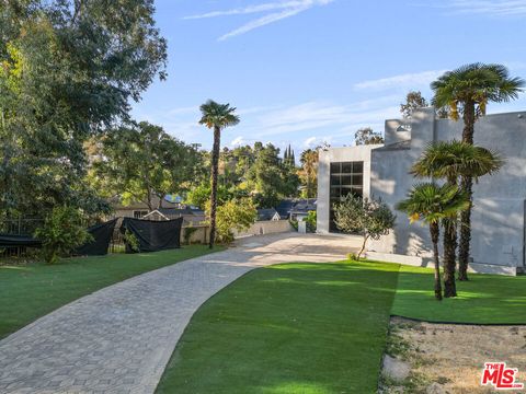 A home in Woodland Hills