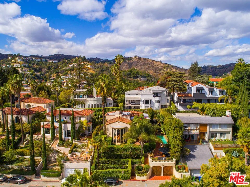 Los Angeles, California 90068, United States, 3 Bedrooms Bedrooms, ,3 BathroomsBathrooms,Residential,Active,125292