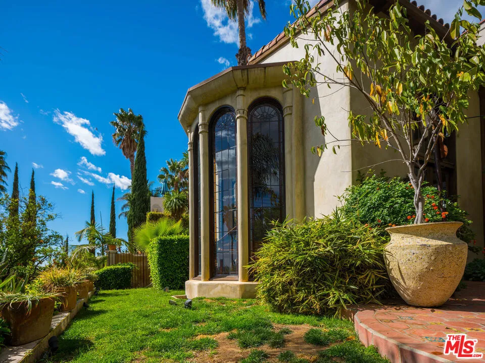 Los Angeles, California 90068, United States, 3 Bedrooms Bedrooms, ,3 BathroomsBathrooms,Residential,Active,125292