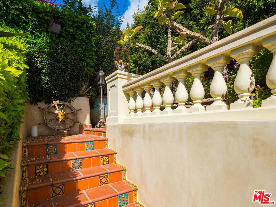 Los Angeles, California 90068, United States, 3 Bedrooms Bedrooms, ,3 BathroomsBathrooms,Residential,Active,125292