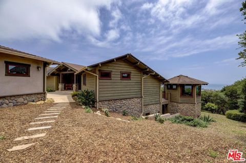 A home in Carpinteria